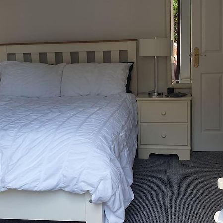 Seafront Apartment, Ground Floor, Free Parking Newcastle  Zewnętrze zdjęcie