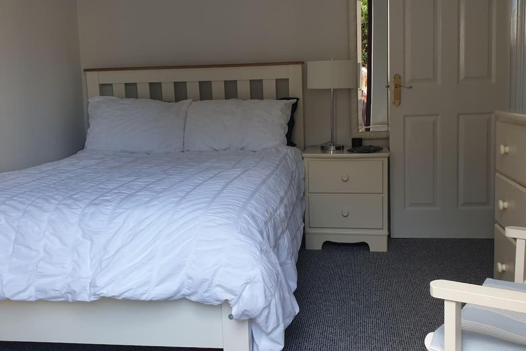 Seafront Apartment, Ground Floor, Free Parking Newcastle  Zewnętrze zdjęcie
